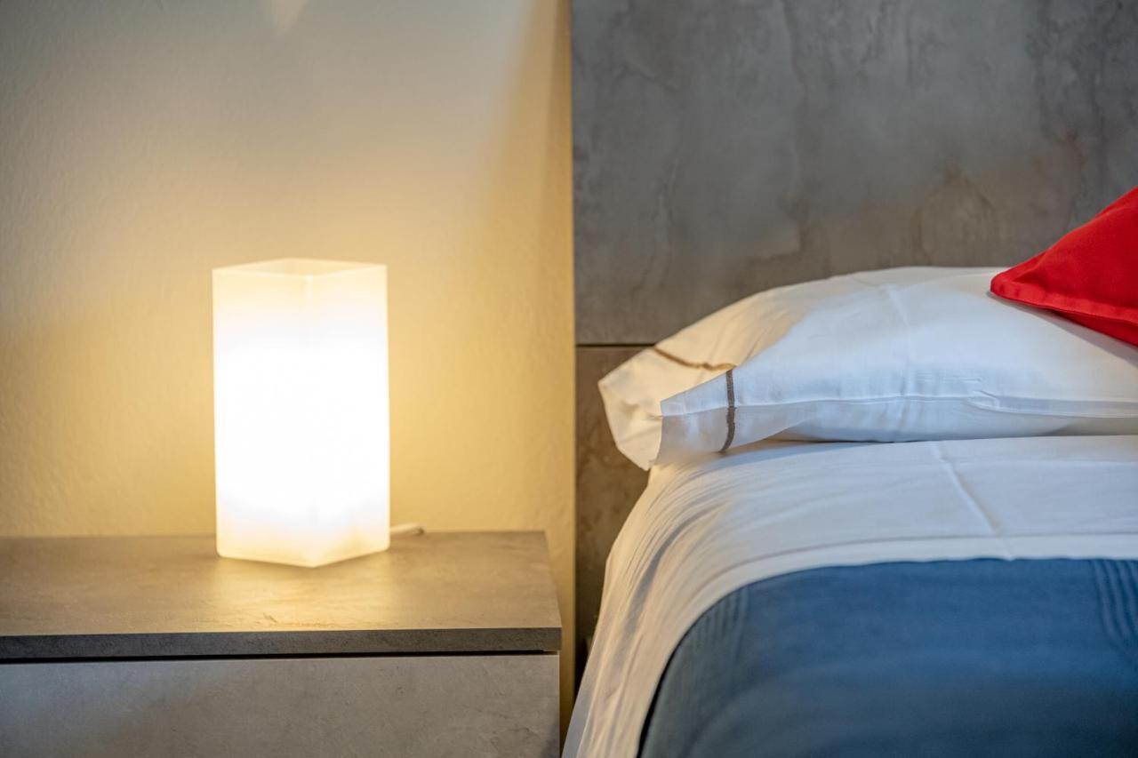 Apartament Casa Bellavista Wi-Fi Parking Free San Siro  Zewnętrze zdjęcie