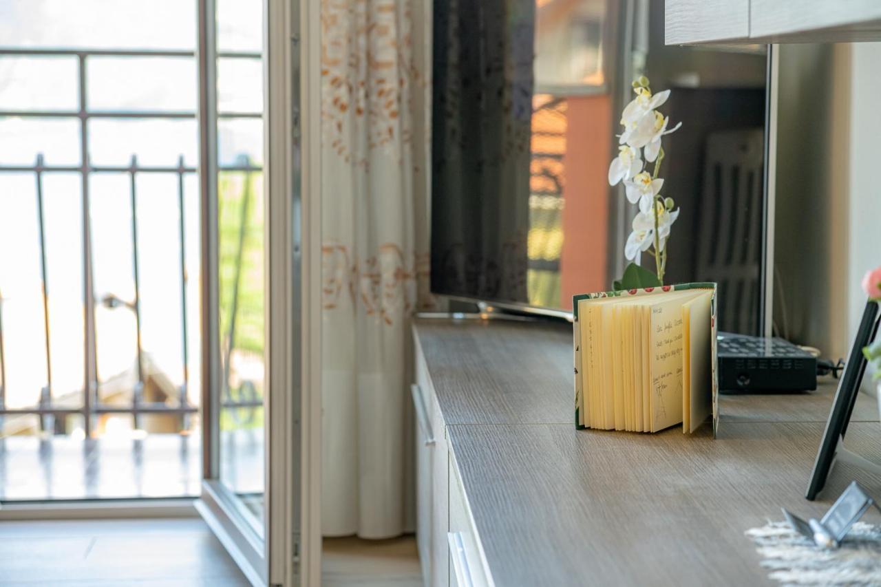 Apartament Casa Bellavista Wi-Fi Parking Free San Siro  Zewnętrze zdjęcie